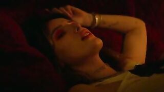 Paradise City 2021 S01 E08 (Bella Thorne & WWE Eva Marie)