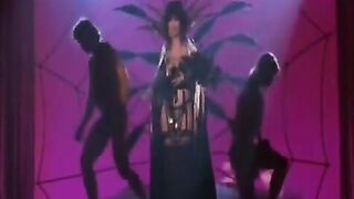 Elvira's Boob Action