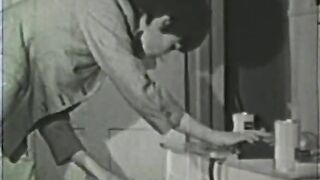 Lesbian Peepshow Loops 639 60's and 70's - Scene 1