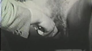 Lesbian Peepshow Loops 639 60's and 70's - Scene 1