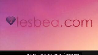 Lesbea G-spot orgasm with fingers