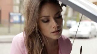 Janina Uhse Hot Body