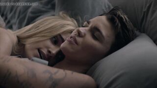 Ruby Rose and Brianne Howey - ''Batwoman'' s1e04