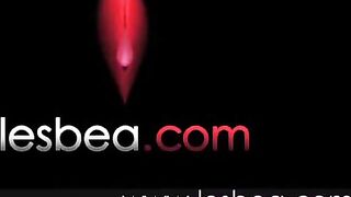 Young blondes share amazing bodies