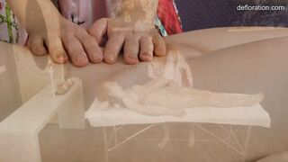 Arina Sunflower virgin lesbian massage