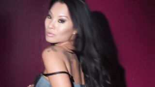 Samantha & Abigail Mac fuck