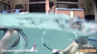 Slut Carmen Valentina UNDERWATER pussy lick
