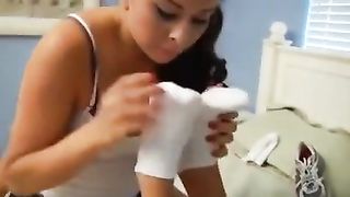 Lesbian Foot Sniffing