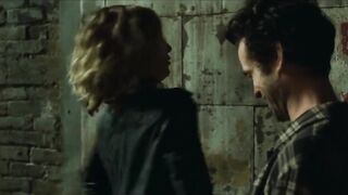 Audrey Tautou has sex with both a man and a woman