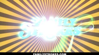 Fucking Stepmom Like Its A Game