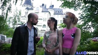 Lily Moon et sa copine Kira, profitent d'une grosse bite française