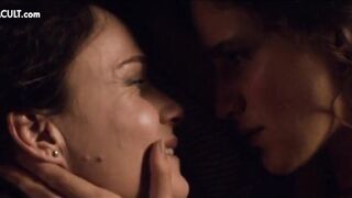 Nude Celebrities - Lesbian Scenes part 1
