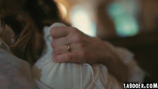 Lena decides that her wife Siri will be impregnated by Troy