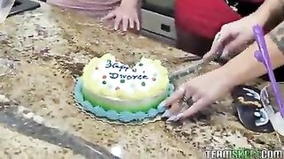 Oral Strapon Lesbian Princess Dairy