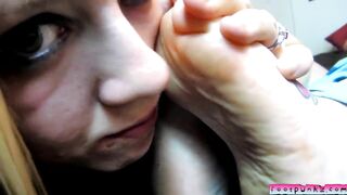 Emo girls sucking feet