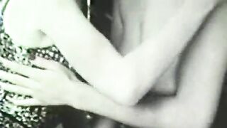 Lesbian Peepshow Loops 627 70s and 80s - Scene 2