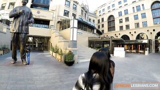 Ebonny Lesbian Couple Kiss And Eats Pussy