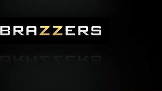 Blondie is obsessed with sniffing other girls' panties