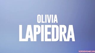 Blondie is obsessed with sniffing other girls' panties