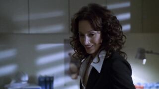 Laurel Holloman and Jennifer Beals - The L Word 02