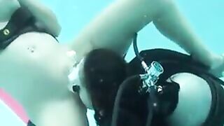 Apple & Wenona Scuba Lesbian Sex