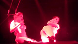 Vittoria Risi and Amandha Fox Fucked Hard on Live Hard Show