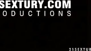 Sandy And Bambi - Last Nite At Bar