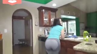 Lesbian ass humping in leggings