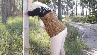 Single Girl Seeks a Lover! Public outdoor sex