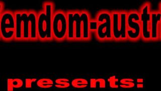 Lesbian Pet Play Double Domination – lick it from the floor!
