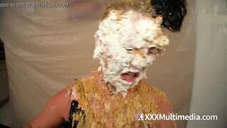 2 Blondes Get Wet and Messy and Pie Eachother In The Face