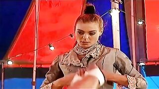 LUNAR Two beatiful lesbian in cirkus
