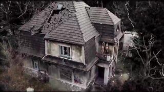 Kinky brunette, Anna likes to feel big, hard objects in her ass, while playing with Brittany