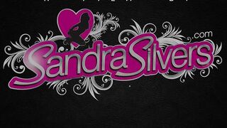 Curvaceous women are into bondage and like to meet up, to make each other moan