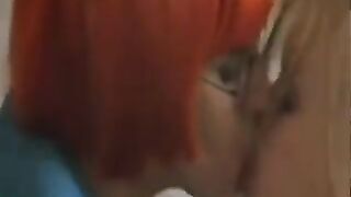 Yuliya Mayarchuk Francesca Nunzi lesbian sex scene from cheeky