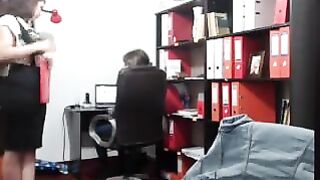 Fatisa knows how to keep her friend pretty close