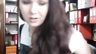 Fatisa knows how to keep her friend pretty close