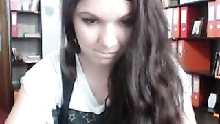 Fatisa knows how to keep her friend pretty close