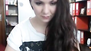 Fatisa knows how to keep her friend pretty close