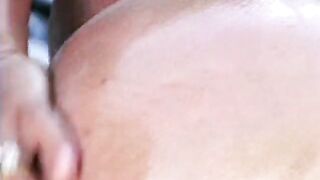 hot lesbians in heat