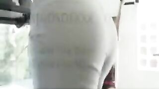 Lesbian fuck in Fitness Studio