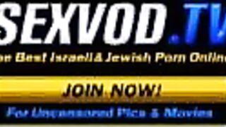 2 Israeli lesbians do it in their bed room