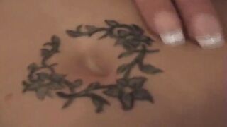 Tammy's tease you with her sexy belly button