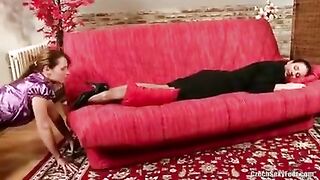 Susan worships Silvia's feet