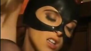 Catwoman goes lesbian