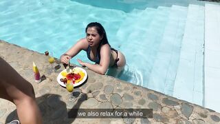 I fuck my best friend in the pool until I squirt, overlooking the whole city - Anne_Austin