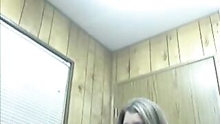 Homemade vid: trailer trash lesbians fuck film