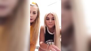 2 teens horny in changing rooms