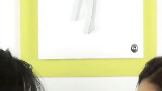 lesbian deep kiss 2200