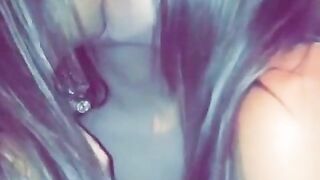 BESO TRES CHICAS A LA VEZ